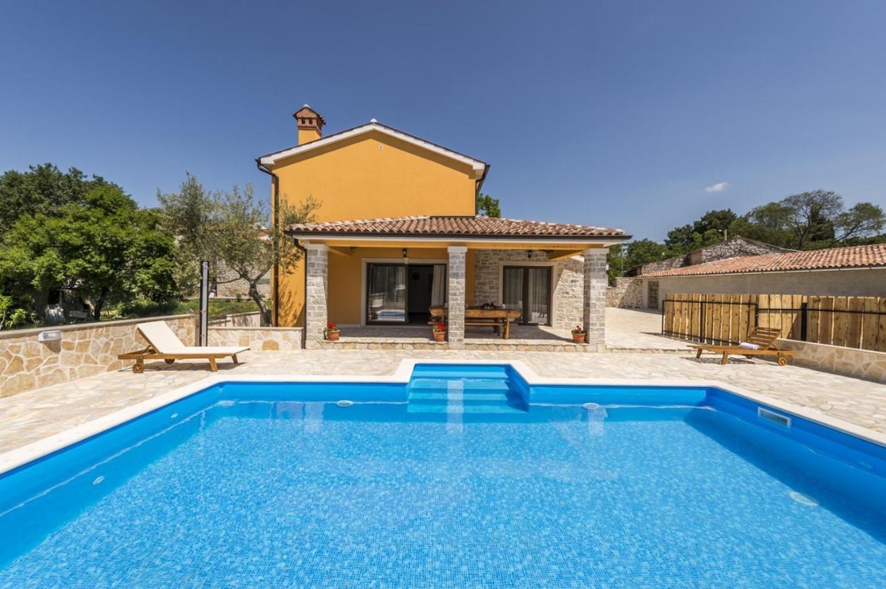 Spacious Four-Bedroom Villa Marija Klostar Eksteriør billede