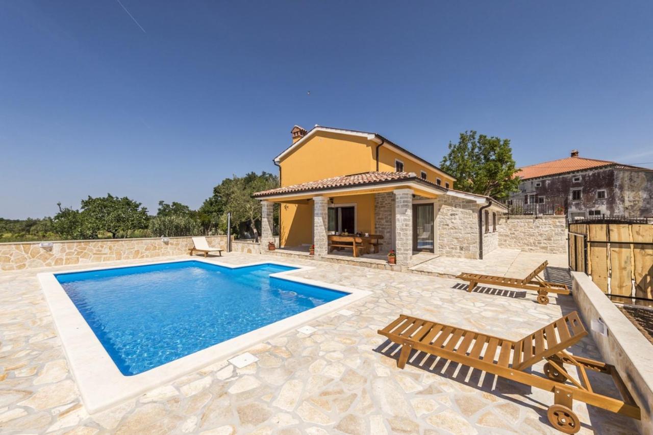 Spacious Four-Bedroom Villa Marija Klostar Eksteriør billede