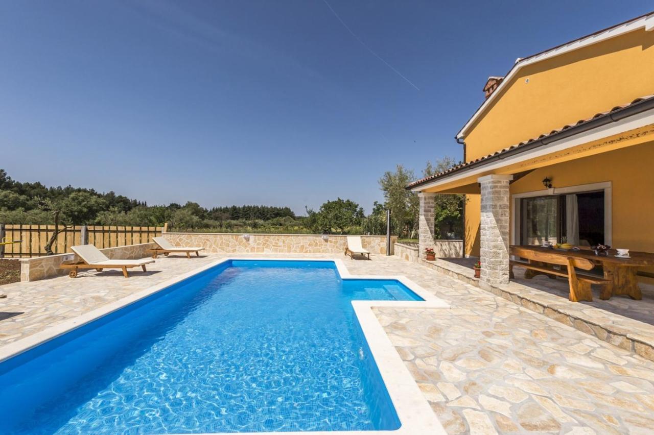 Spacious Four-Bedroom Villa Marija Klostar Eksteriør billede